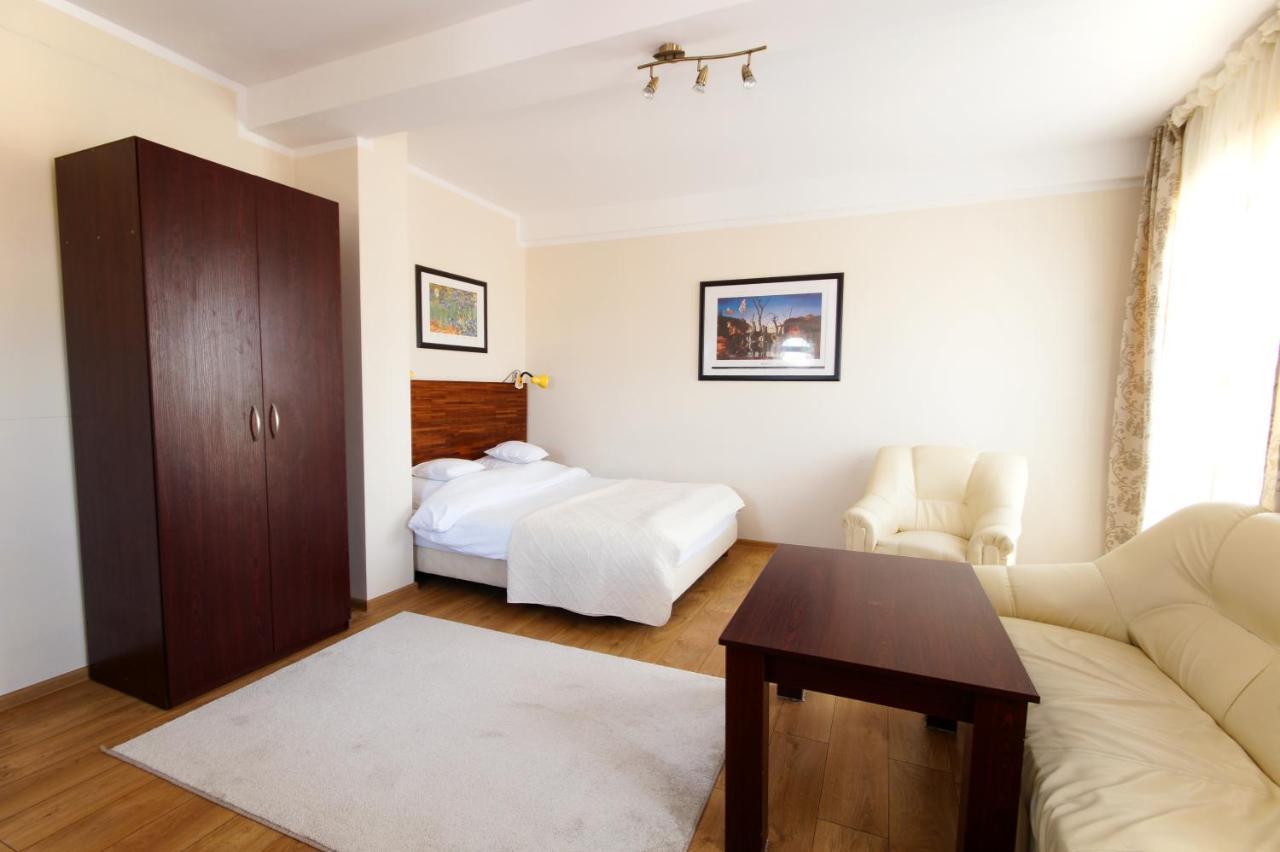 Koral Otel Chłapowo Dış mekan fotoğraf
