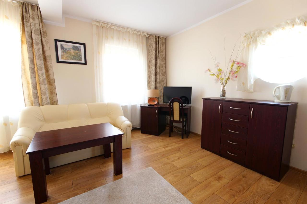 Koral Otel Chłapowo Dış mekan fotoğraf